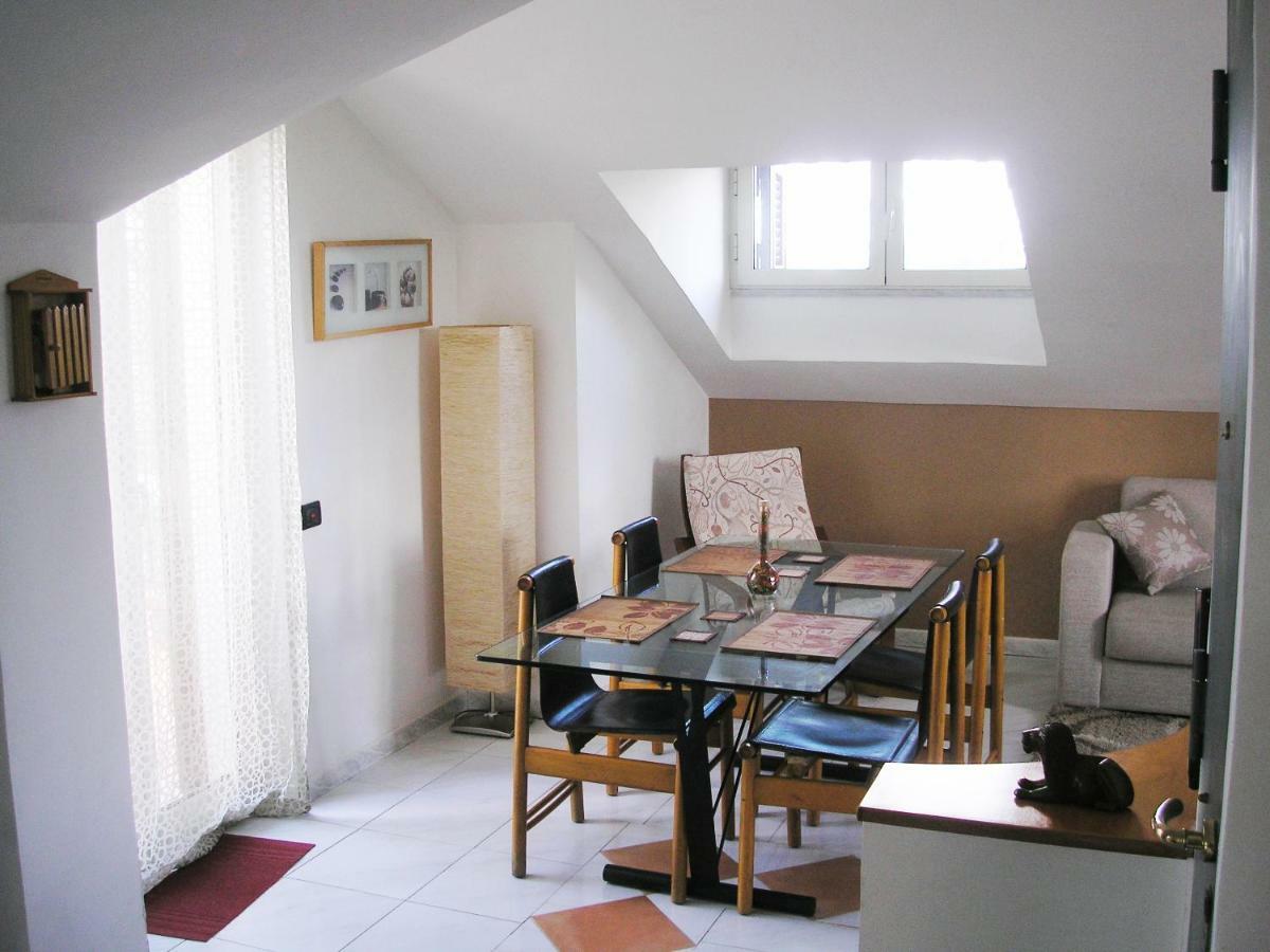 Appartamento Per 4 Persone Acerra Exterior photo