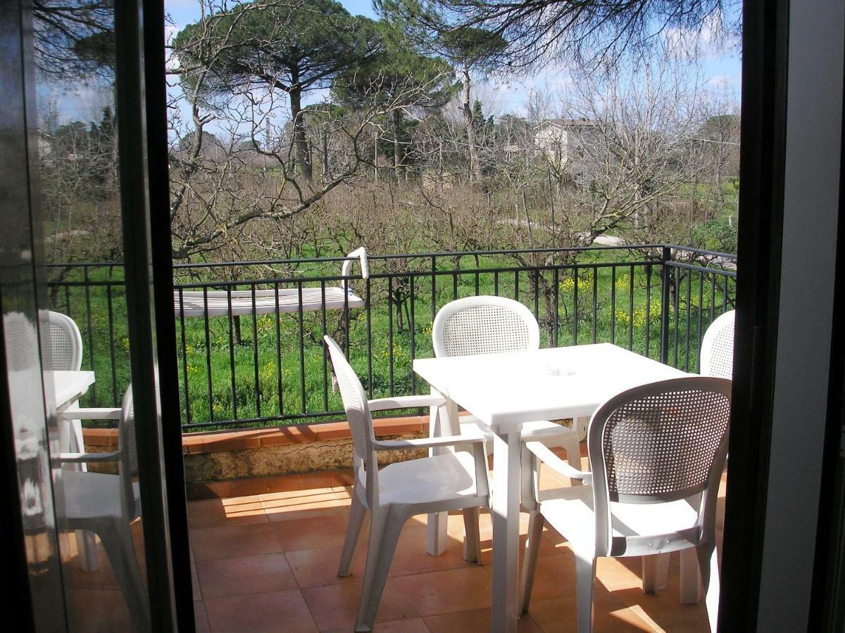 Appartamento Per 4 Persone Acerra Exterior photo